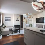 Klotild & Matild Top Floor Apartment In Downtown